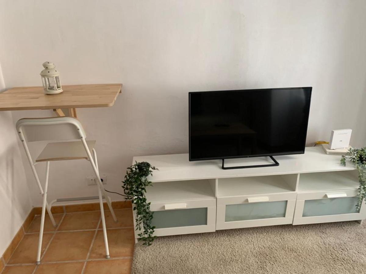 Centrico Apartamento Junto Al Cervantes Málaga Exterior foto