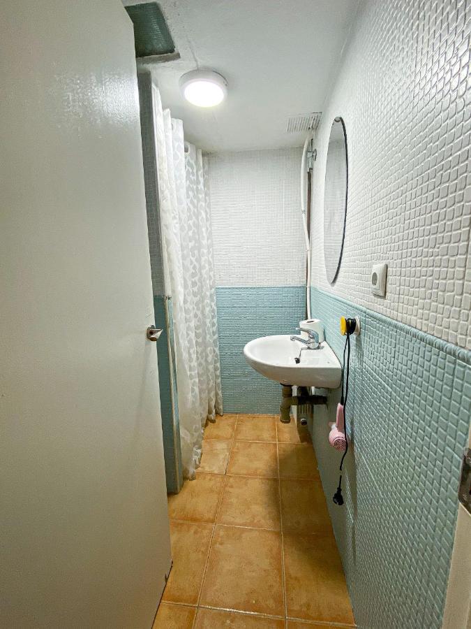 Centrico Apartamento Junto Al Cervantes Málaga Exterior foto